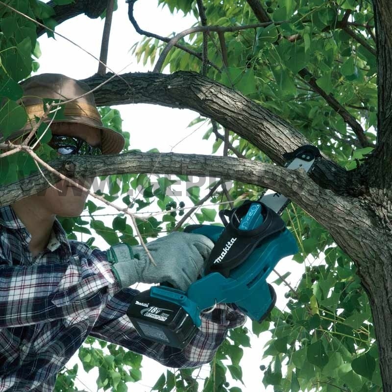Makita DUC122RTE